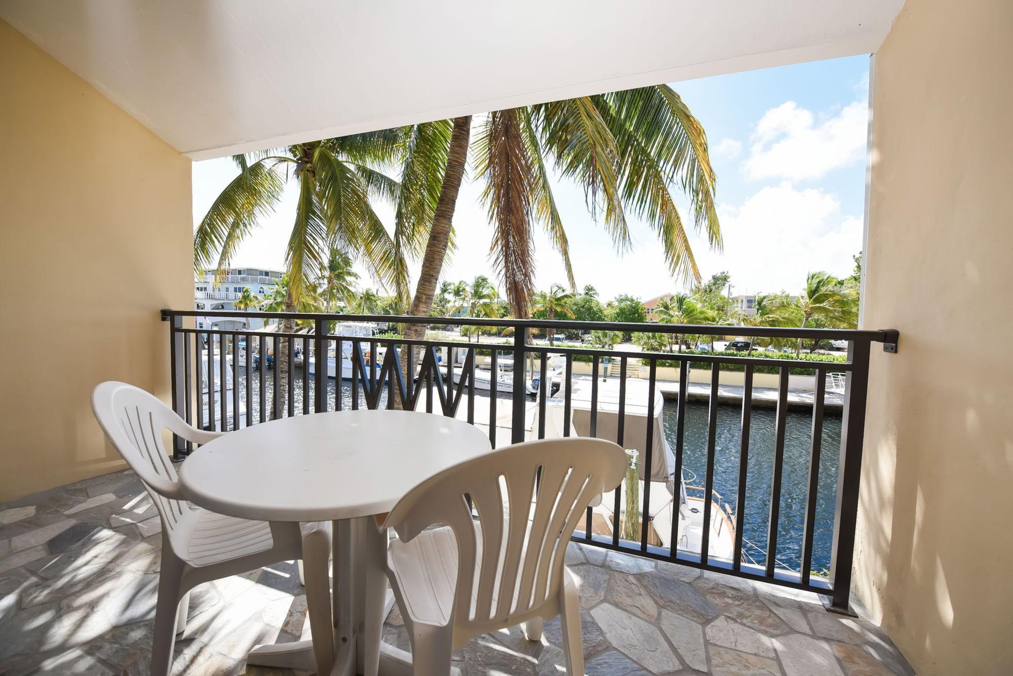 Waterside Suites And Marina Κι Λάργκο Εξωτερικό φωτογραφία